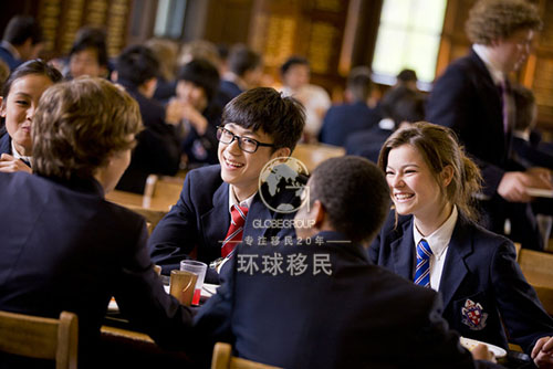 美国EB1C移民,让孩子在学校更公平!